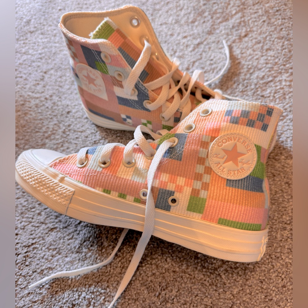 Women 5.5 New Converse- RARE fun Tetris check print